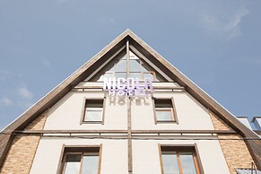 Nicola Hotel