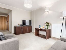 Mercure Wiazowna Brant