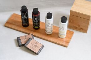 Samsara - Santorini Luxury Retreat