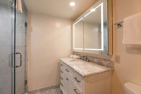 House Steps to Gondola and Vail Village by RedAwning