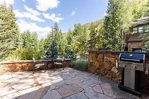 Ski In Ski Out condo with Access to Vail Mountain by RedAwning