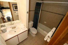 Spacious Condo with Outdoor Heated Pool and Hot Tubs by RedAwning