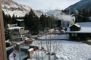 Condo 100 Yards to Gondola One by RedAwning