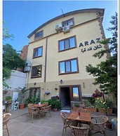 Araz Suite House