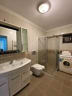 Araz Suite House