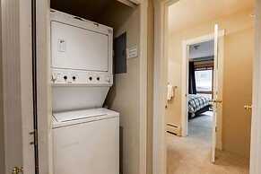 Condo with Pool & Hot Tubs, Free Shuttle by RedAwning