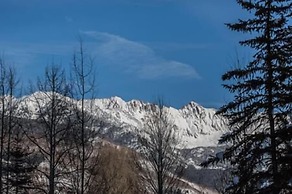 Condo with Vaulted Ceiling & Spectacular Mountain Views by RedAwning
