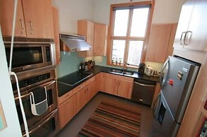 Condo with Vaulted Ceiling & Spectacular Mountain Views by RedAwning