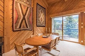 Vail Village Condo with Free Ski & Board Storage by RedAwning