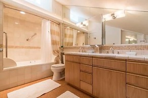 Vail Village Condo with Free Ski & Board Storage by RedAwning