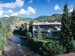 Penthouse with Panoramic Views of Vail Mountain and the Gore Range by 