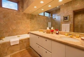 Penthouse with Panoramic Views of Vail Mountain and the Gore Range by 