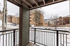 Breakaway West Condo with Easy Access to Ski Lifts by RedAwning