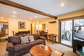 Breakaway West Condo with Easy Access to Ski Lifts by RedAwning