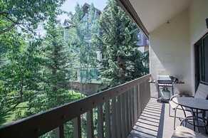 Townsend Place Ski-In Ski-Out Access Condo by RedAwning
