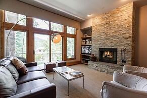 Ski-in Ski-out Townhome in Beaver Creek by RedAwning