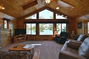 Sandy Shores 2 Bedroom Hotel Room by RedAwning