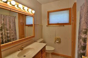 Sandy Shores 2 Bedroom Hotel Room by RedAwning