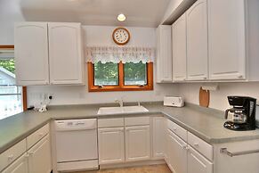 Sandy Shores 2 Bedroom Hotel Room by RedAwning