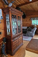 Butler's Bay Teal Lake 4 Bedroom Hotel Room by RedAwning