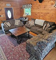 Butler's Bay Teal Lake 4 Bedroom Hotel Room by RedAwning