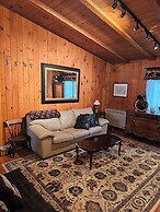 Butler's Bay Teal Lake 4 Bedroom Hotel Room by RedAwning