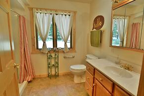 Namakagon Landing 4 Bedroom Home by RedAwning