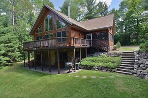 Spacious Cascade Chalet with Cozy Fireplace by RedAwning