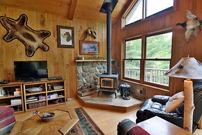 Spacious Cascade Chalet with Cozy Fireplace by RedAwning