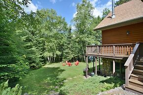 Spacious Cascade Chalet with Cozy Fireplace by RedAwning