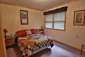 Spacious Cascade Chalet with Cozy Fireplace by RedAwning