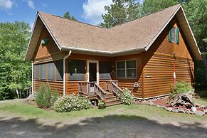 Spacious Cascade Chalet with Cozy Fireplace by RedAwning