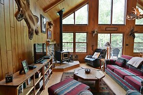 Spacious Cascade Chalet with Cozy Fireplace by RedAwning