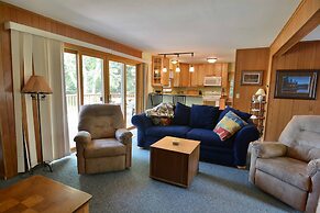 Thirty Point Lodge 3 Bedroom Hotel Room by Redawning