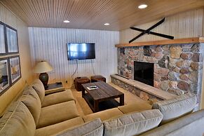 Serenity On Lake Owen 5 Bedroom Hotel Room by RedAwning