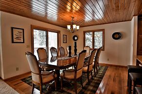 Peace Of Mind On Namakagon 5 Bedroom Hotel Room by RedAwning