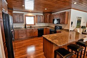 Peace Of Mind On Namakagon 5 Bedroom Hotel Room by RedAwning