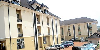 Ritz-Carinton Suites