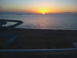 Finikoudes Luxury Apartments