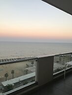 Finikoudes Luxury Apartments