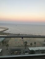 Finikoudes Luxury Apartments