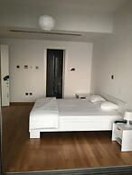 Finikoudes Luxury Apartments