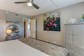 Beach Condo with Spectacular Panoramic Oceanfront Views Free WiFi by R