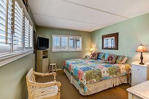 End Unit Oceanside Condo with Spectacular Ocean View from Living Area 