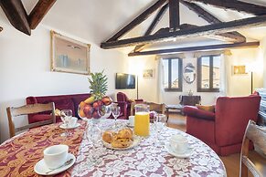 Ve.N.I.Ce Cera Angels's Attic