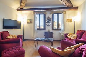 Ve.N.I.Ce Cera Angels's Attic