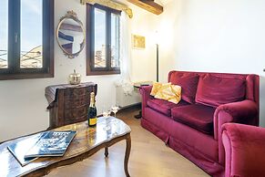 Ve.N.I.Ce Cera Angels's Attic