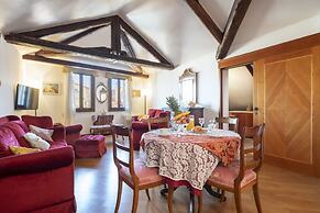 Ve.N.I.Ce Cera Angels's Attic