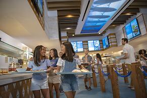 Universal's Endless Summer Resort - Surfside Inn and Suites