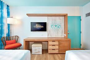 Universal's Endless Summer Resort - Surfside Inn and Suites